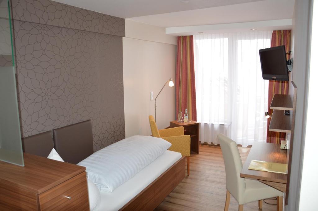 Hotel Engel Langenargen Habitación foto