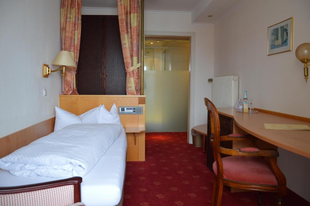 Hotel Engel Langenargen Habitación foto