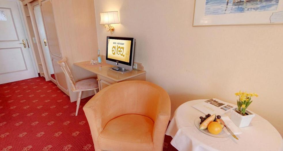 Hotel Engel Langenargen Habitación foto